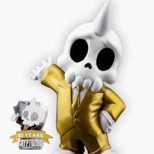 NEW Golden Bob Cryptkins Unleashed Exclusive Vinyl Figure with 10 Year Pin